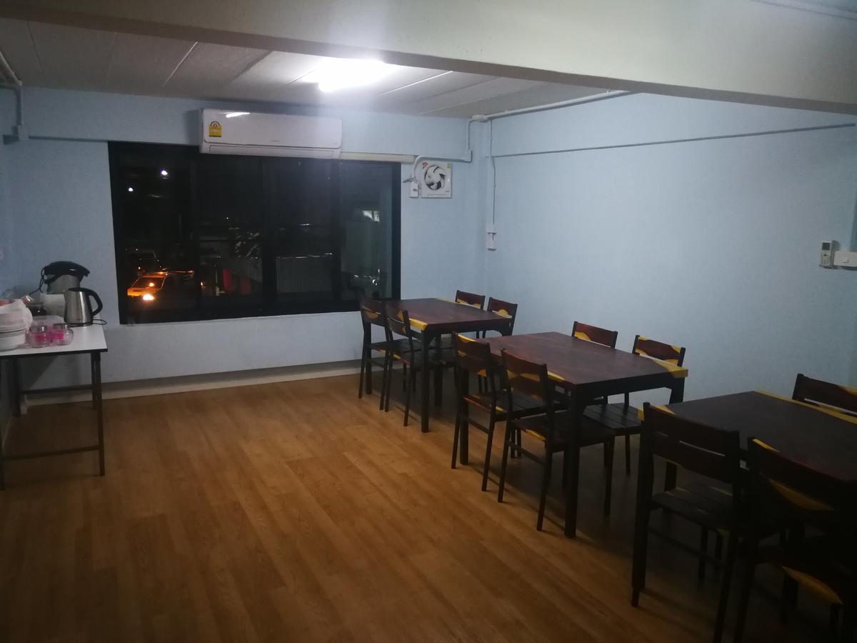 Wj Hostel Bangkok Luaran gambar
